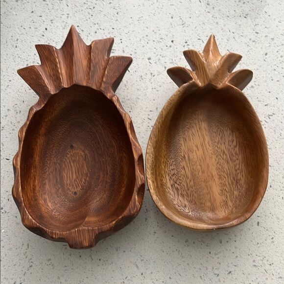 Harry’s Pod Wood Hawaiian Monkey Pod Pineapple-Shaped Wooden Serving Bowls Set 2 - Picture 1 of 8